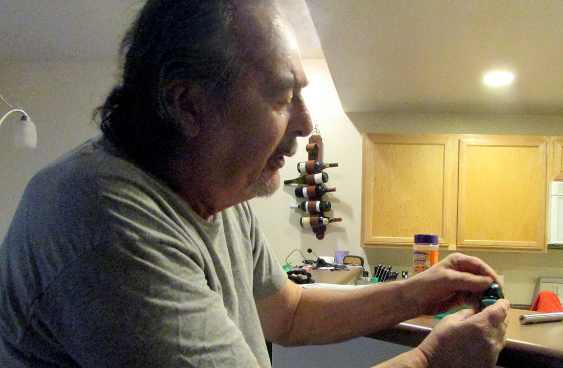 Phoenix resident Eric Johnson, who suffers from chronic pain, uses medical marijuana in the form of edibles and vaping to manage his pain. (Photo by Jenny Ung/Cronkite News)