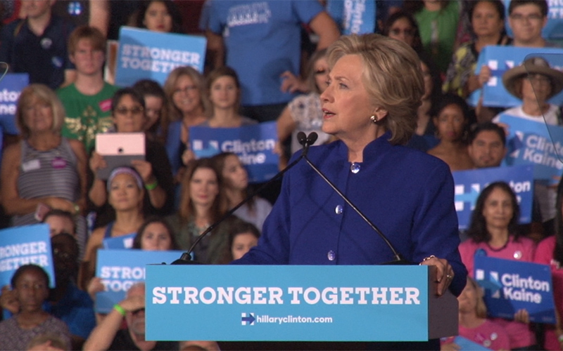 Hilary 2016 Clinton Politics Candidate Replublican Democrat Mens T-shirt 