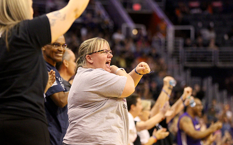 Phoenix Mercury Mercury Pride Night benefits LGBTQ community, local