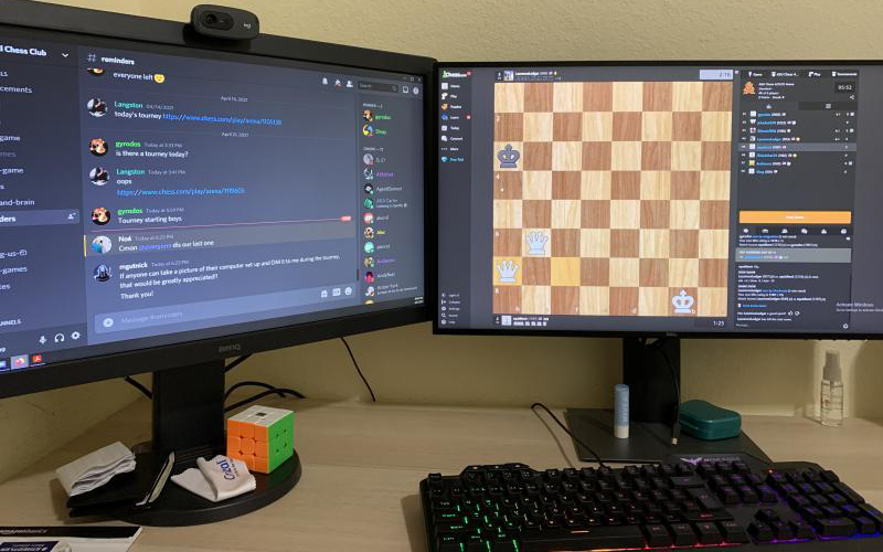 Chess  Play chess online, against the computer or online players