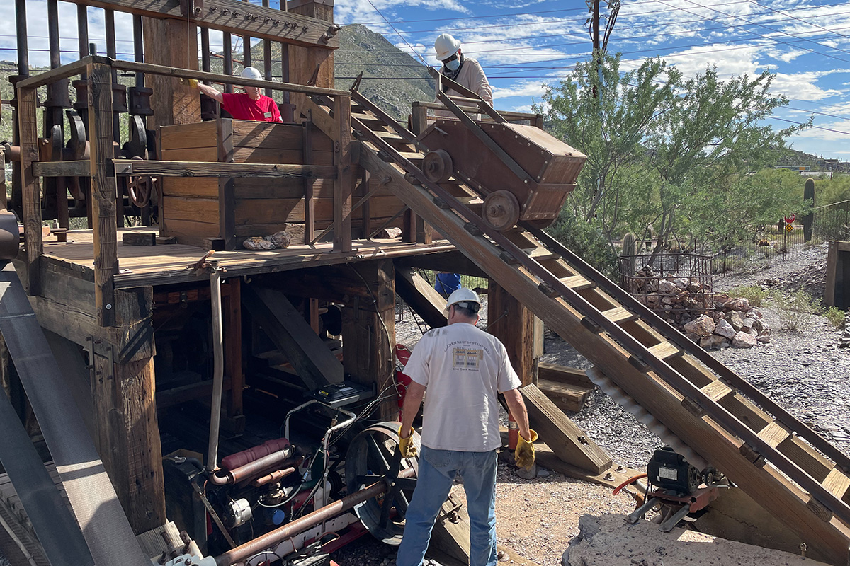 After the rock goes through the crusher, it’s hauled up a tramway to be pulverized by half-ton metal shafts known as stamps. (Photo by Sierra Alvarez/Cronkite News)
