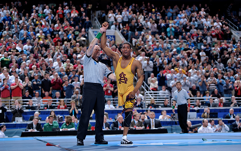 Former ASU wrestler Anthony Robles takes over as Mesa High wrestling coach