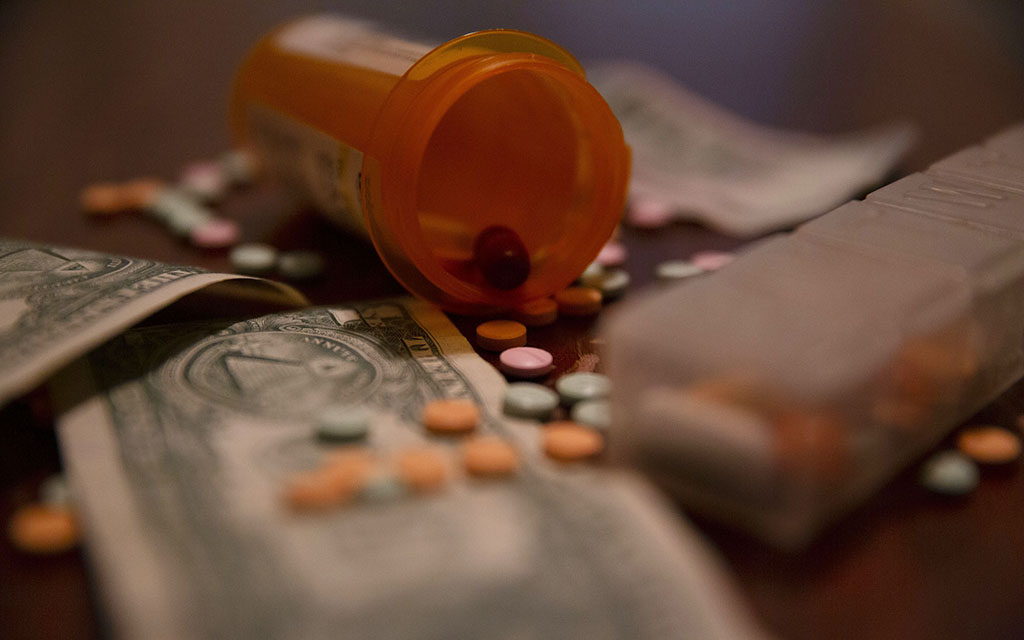 White House plan to negotiate drug prices could affect 165,000 Arizonans