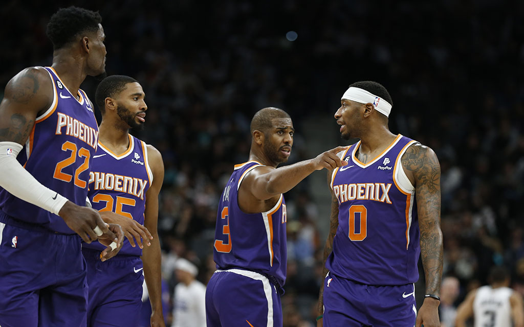 The Phoenix Suns look poised to make a run after winning six of their last seven games to climb the Western Conference standings. (Photo by Ronald Cortes/Getty Images)