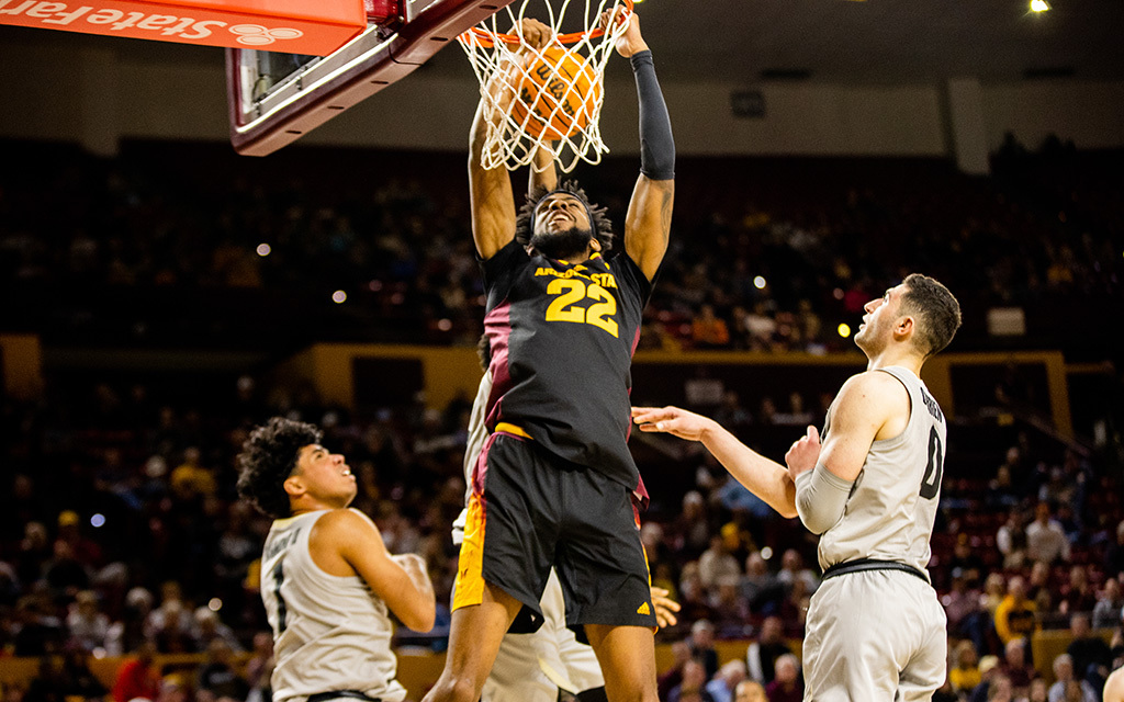 ASU forward Warren Washington scored 6 points on 3 of 5 shooting, but the Sun Devils offense shot 36.9% from the field in a deflating loss against Colorado. (Photo by Nikash Nath/Cronkite News)
