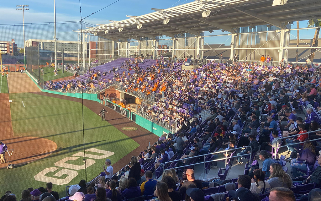 Fans file into their seats before Grand Canyon's baseball game against Tennessee at Brazell Field at GCU Ballpark. Over 4,400 fans attended the game, the fourth-highest attendance in the facility's history. (Photo by Nicholas Hodell/Cronkite News)