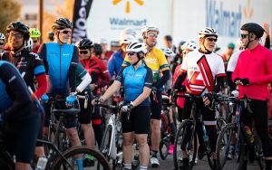 Casi 650 ciclistas participaron el sábado en el Tour de Cure, una recaudación de fondos para luchar contra la diabetes. (Foto cortesía de la Asociación Americana de Diabetes)