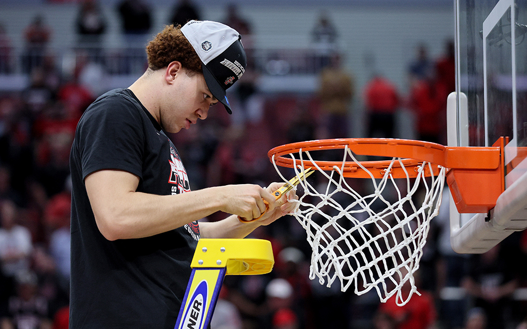 "I definitely think we can be cutting down the nets on Monday," Elijah Saunders said Tuesday. (Photo by Andy Lyons/Getty Images)