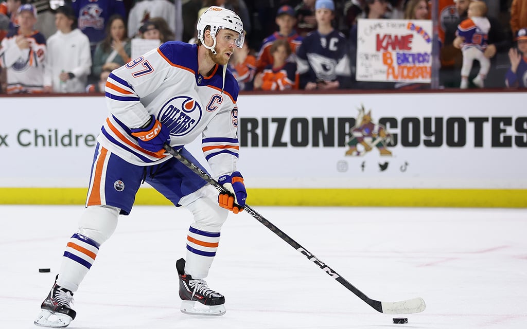 Connor McDavid has drawn comparisons to former Oiler legend Wayne Gretzky, who is widely considered the greatest hockey player of all time. (Photo by Christian Petersen/Getty Images)