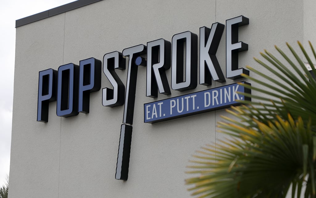 Popstroke A Mini Golf Course Designed By Tiger Woods Opens In Glendale