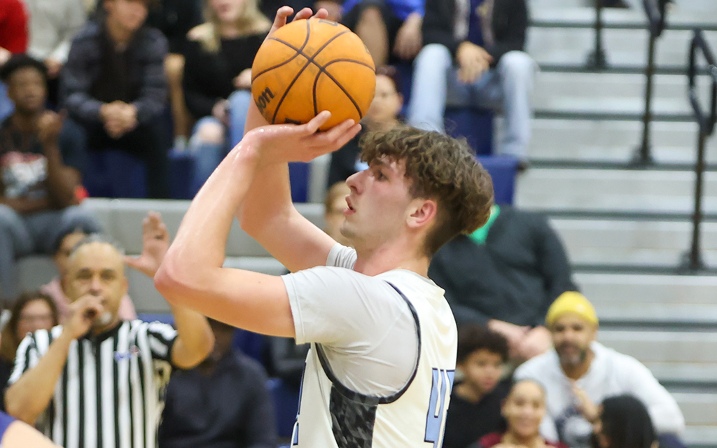 Cactus High junior Bradey Henige finished third in the nation in rebounding average and will enter his senior season drawing interest from college basketball recruiters. (Photo courtesy of Ed Russell Photography)