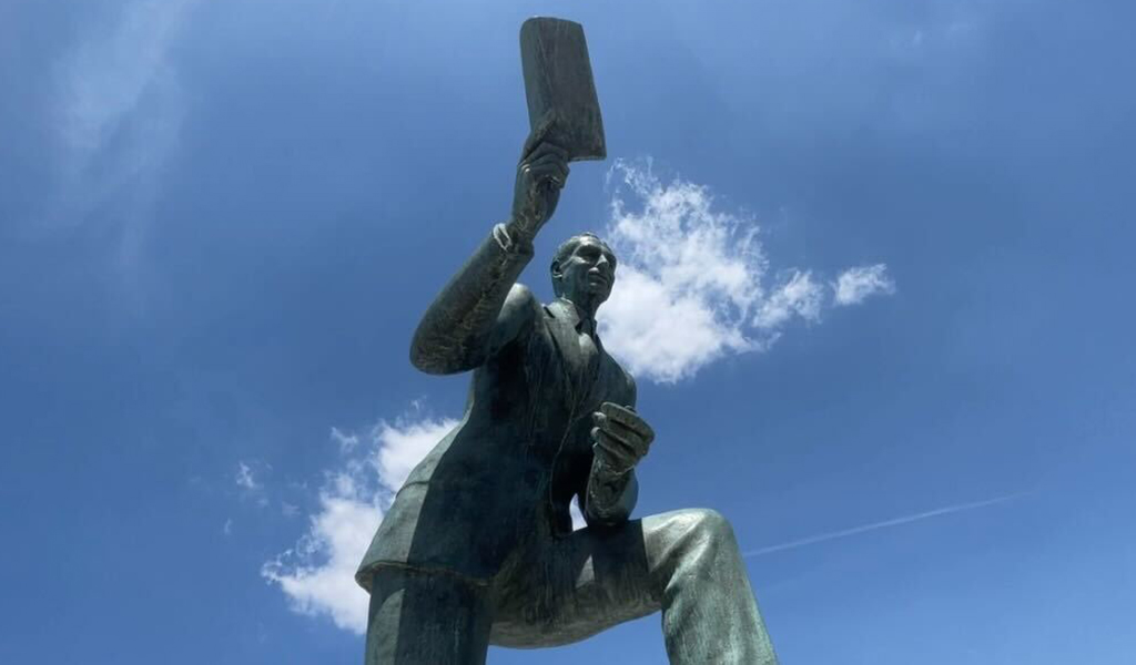 A Connie Mack statue sits outside of Citizens Bank Park in Philadelphia. (Photo by Jaxson Webster/Cronkite News)
