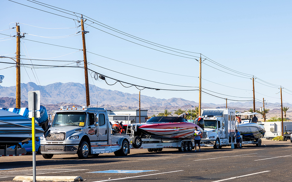 Boat owners wait in queue to set up for the Desert Storm Street Party in Lake Havasu City. (Photo by Drake Presto/Cronkite News)