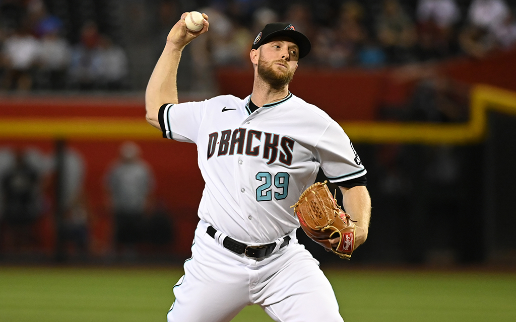Arizona Diamondbacks pitcher Merrill Kelly was was placed on the 15-day IL retroactive to Sunday after discomfort in his leg revealed a blood clot. (Photo by Norm Hall/Getty Images)