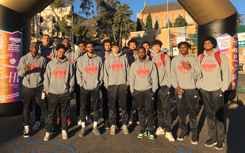 The 2019-20 Cochise men’s basketball team volunteered at the Bisbee 1000 Stair Climb in October 2019 as part of the program's tradition. The team's support is reciprocated at its home games. (Photo courtesy of Cochise College Athletics)