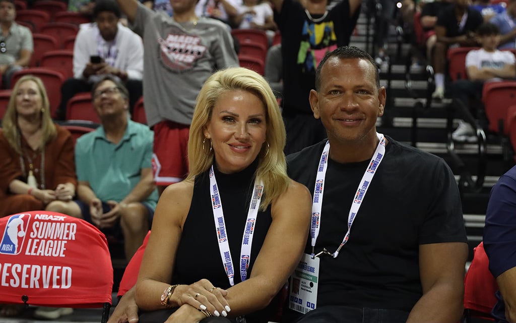 Former New York Yankees star Alex Rodriguez and girlfriend Jaclyn Cordeiro sit courtside at the Atlanta Hawks and Minnesota Timberwolves game. (Photo by Taylyn Hadley/Cronkite News)