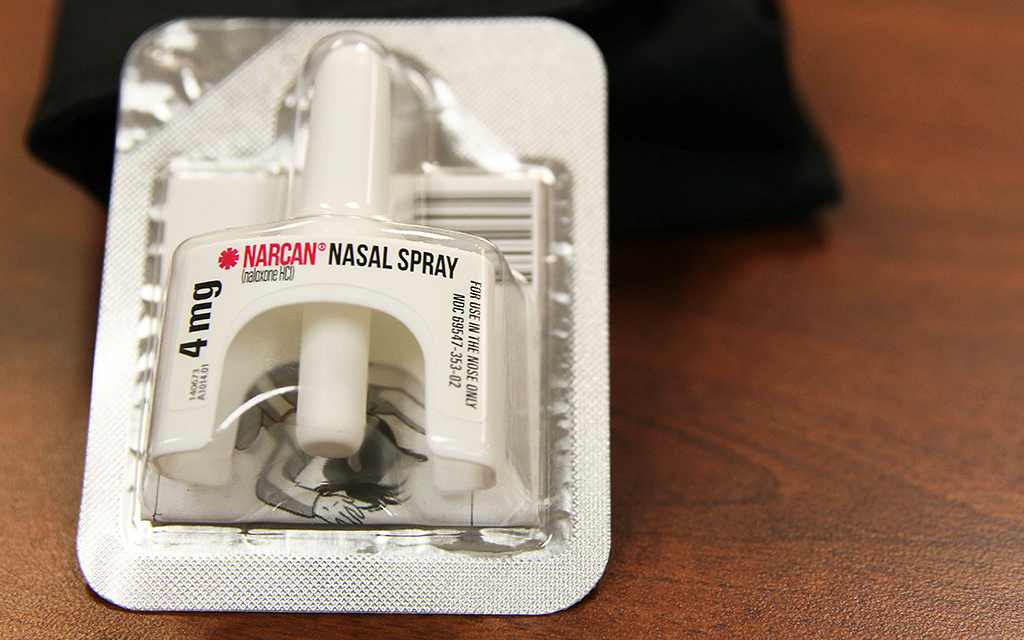 Naloxona ahora disponible en farmacias, bibliotecas, y con alta demanda