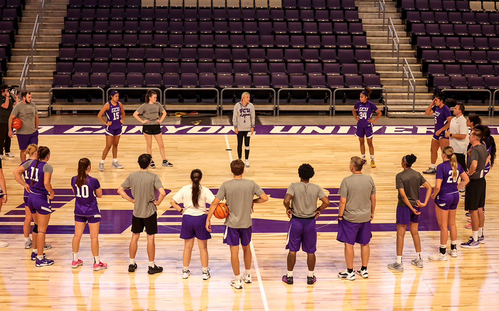 GCU men's and women's basketball players on the court.