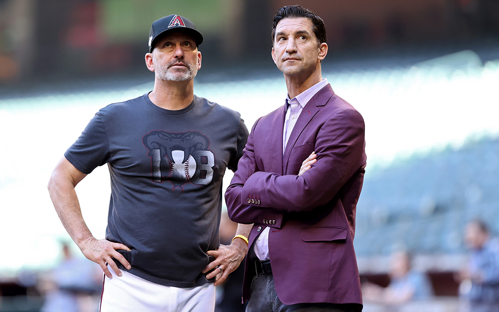 Arizona Diamondbacks manager Torey Lovullo, left, and general manager Mike Hazen collaborate to ensure the organization maintains momentum after a World Series appearance. (Photo by Elsa/Getty Images)