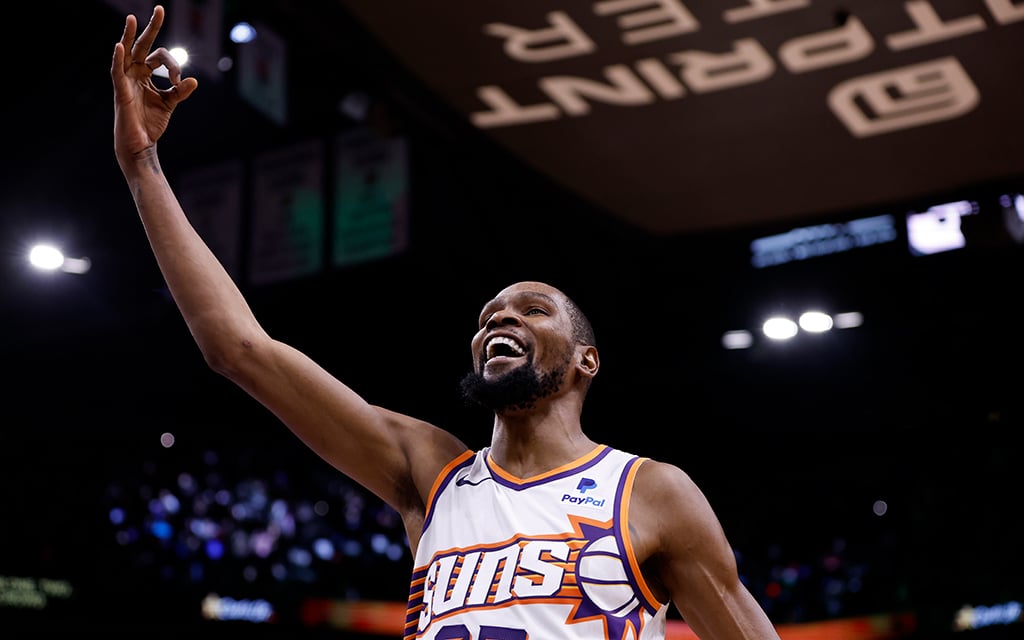 Kevin Durant's game-winning shot Monday against the Chicago Bulls keeps the Phoenix Suns rolling in the Western Conference. (Photo by Chris Coduto/Getty Images)