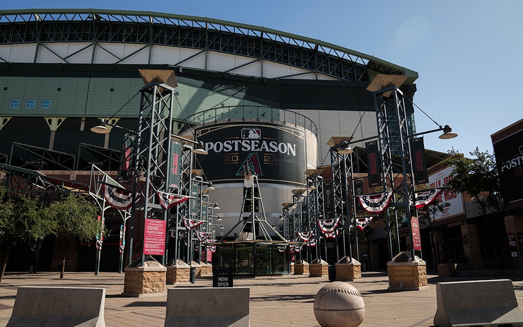 The Diamondbacks’ lease at Chase Field, their home ballpark since the team’s inception in 1998, expires after the 2027 season. (File photo by William Wilson/Cronkite News)