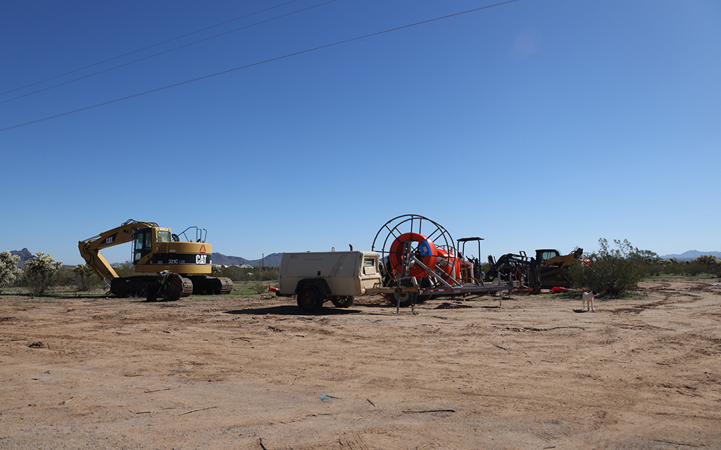 A fiber-optic network construction site in Vaya Chin in the Tohono O’odham Nation on Feb. 13, part of a project that aims to give locals faster internet access in their homes. (Photo by <a href="https://cronkitenews.azpbs.org/people/crystal-n-aguilar/" rel="noopener" target="_blank">Crystal Aguilar</a>/Cronkite News)