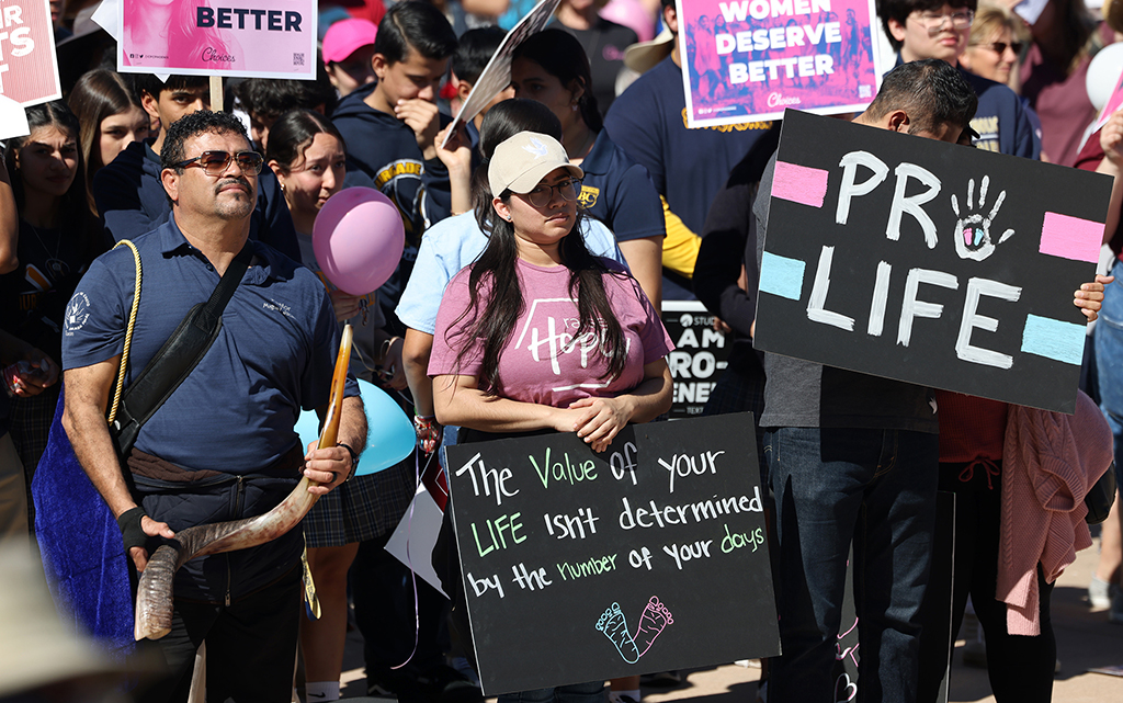 Abortion opponents rally at Capitol during ‘crucial time in Arizona’