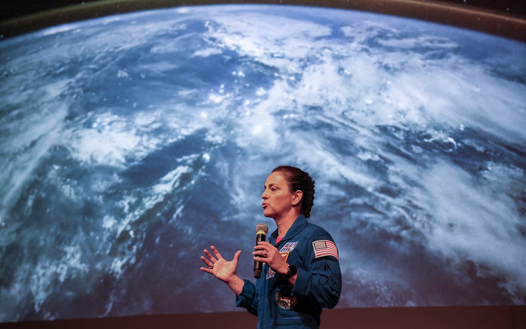 La primera mujer indígena en el espacio comparte su camino ortodoxo para convertirse en astronauta