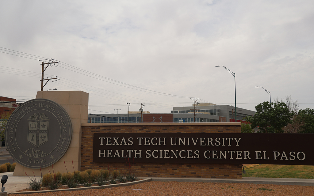 Texas Tech University Health Sciences Center in El Paso requires students to learn Spanish to bridge language gaps and help its Hispanic majority population get the care they need.  (Photo by Jack Orleans/Cronkite News)