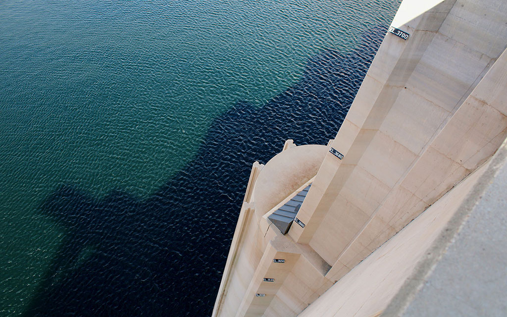 A plumbing issue at Lake Powell dam could mean big trouble for Western water