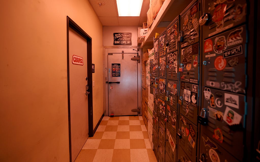 The hallway that leads to Stardust Pinbar mimics a hidden speakeasy entrance. Photo taken on June 26, 2024. (Photo by Stella Subasic/Cronkite News)