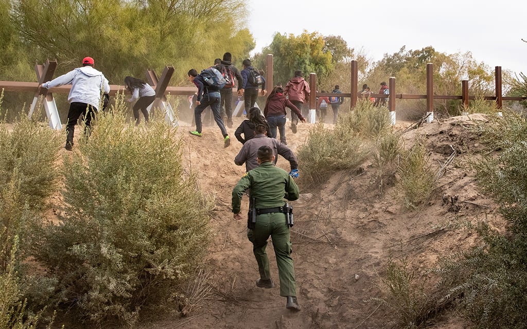 A group of migrants is apprehended by Yuma Sector Border Patrol. (Photo by Jerry Glaser/CBP)