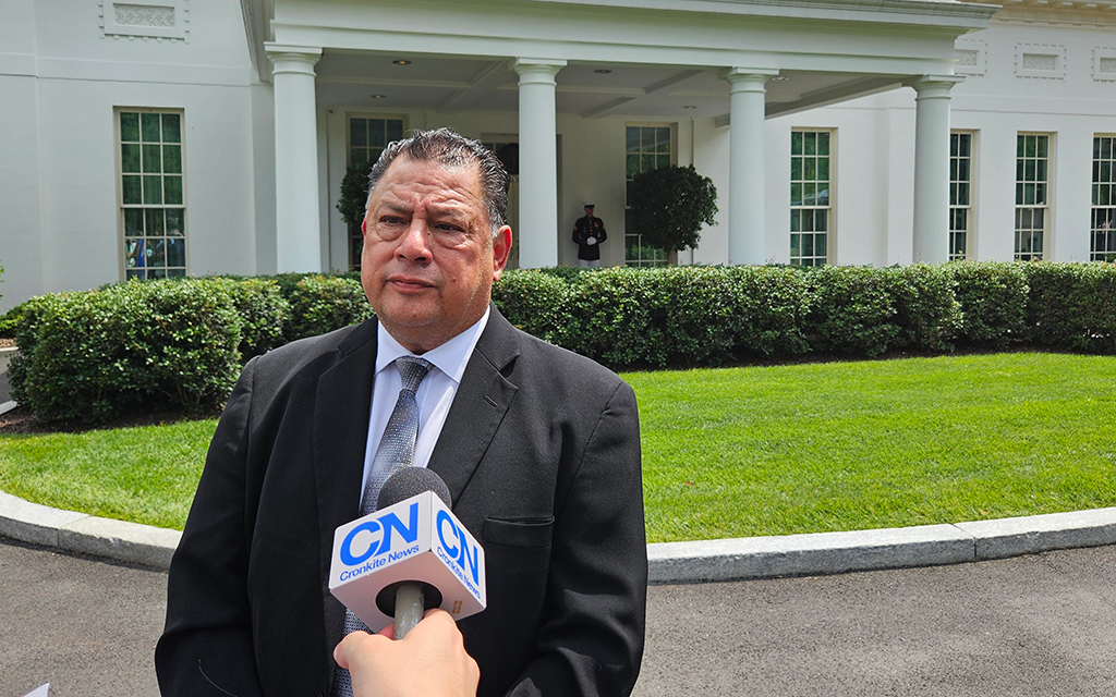 Manuel Ruiz, chairman of the board of supervisors in Santa Cruz County, speaks with Cronkite News at the White House on June 4, 2024, after President Joe Biden’s announcement on asylum policy. (Photo by Cronkite News)