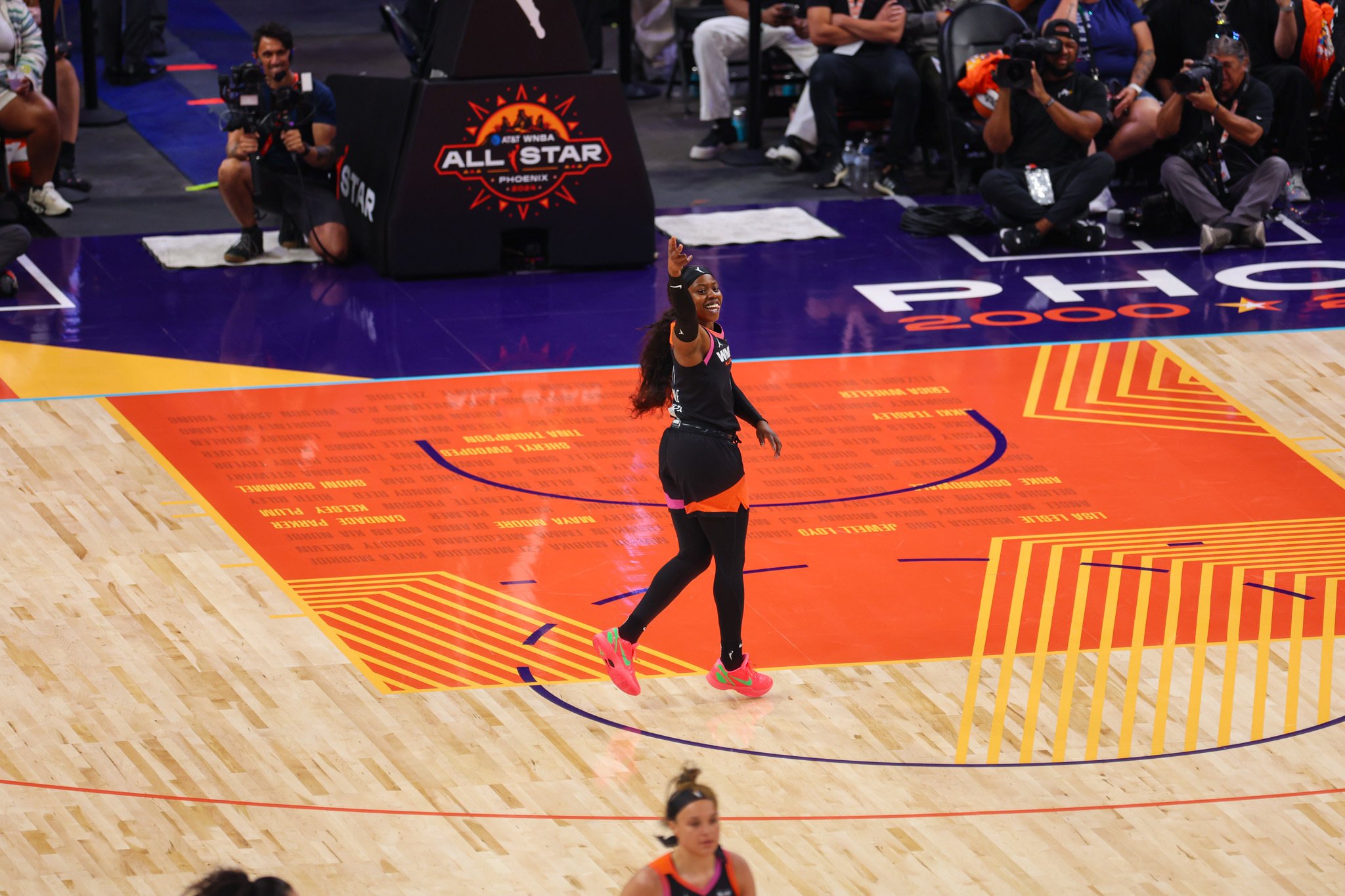 Arike Ogunbowale celebrates after hitting a 3-pointer in the second half, where she scored 34 points in an MVP-worthy performance at Footprint Center. (Photo by Grace Hand/Cronkite News)
