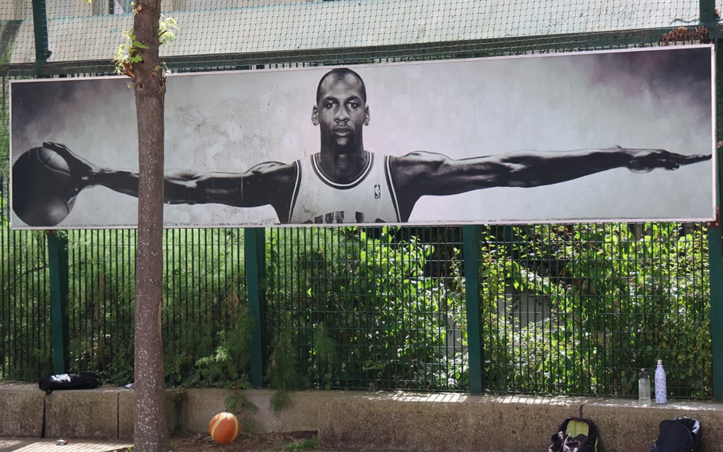 A homage to Michael Jordan can be found at the Terrain des Haies park in Paris’ 20th arrondissement. The addition is an attempt by the city to revitalize local parks. (Photo by Zach Bradshaw/Cronkite News)