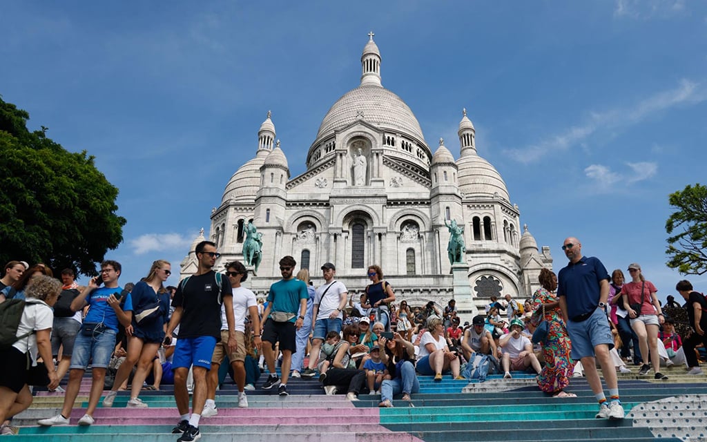 La Basilique du Sacré-Cœur in Montmartre has been featured in many films and is a popular spot for tourists to take photos and enjoy the views of the city. Disney filmed at this popular spot in the movie Monte Carlo. (Photo by Sydney Lovan/Special for Cronkite News)