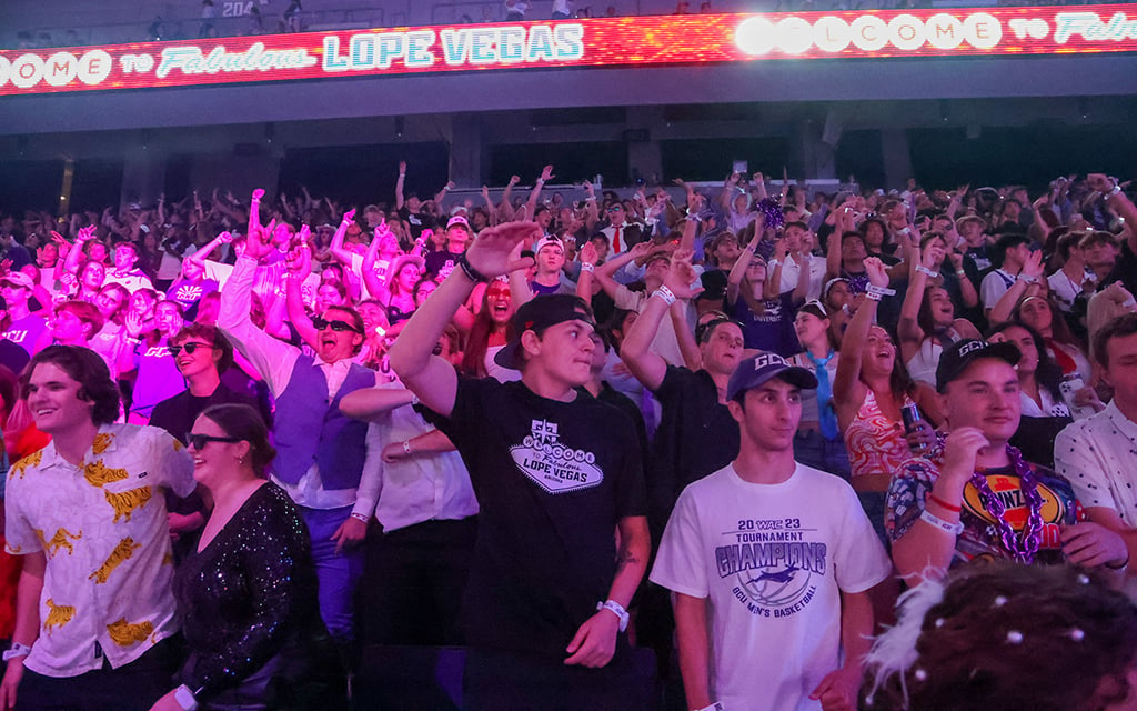 GCU students rally behind Lopes basketball ahead of season opener