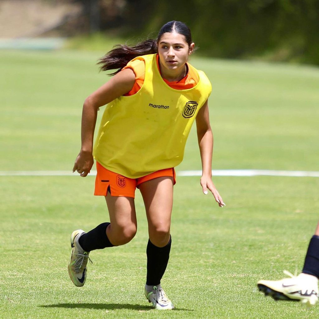 Gilbert Christian High School soccer player Caprice Chiuchiolo running in a yellow penny