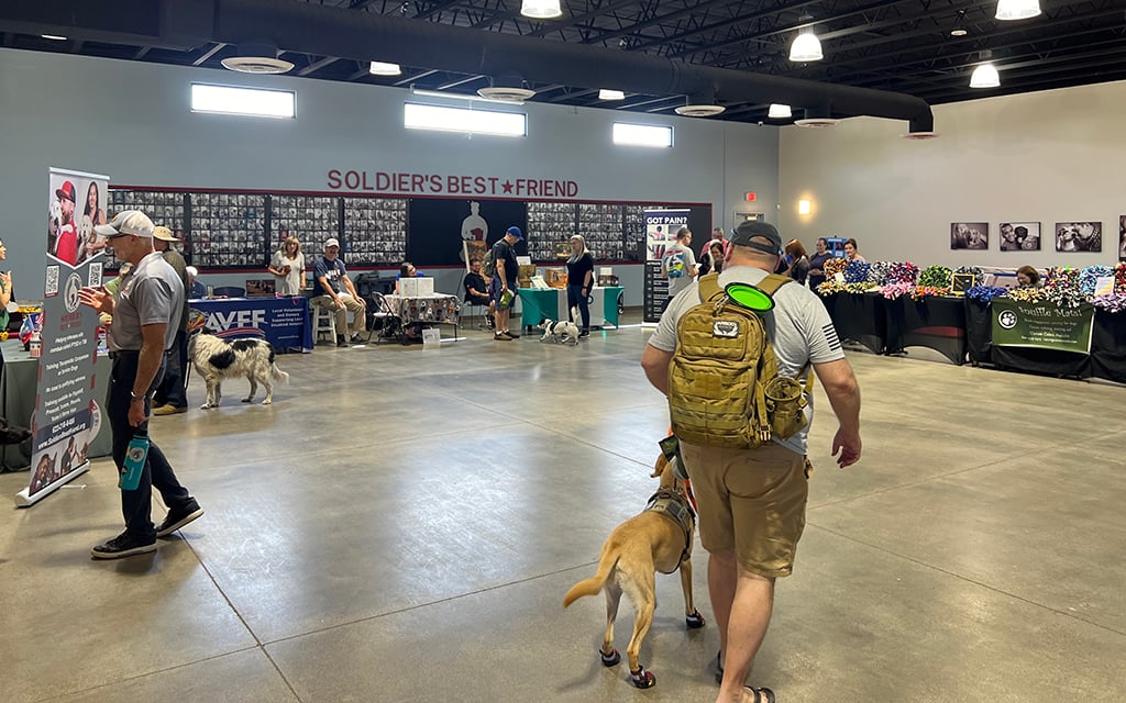 Arizona Humane Society and Soldier’s Best Friend aid military families with pets, service animals