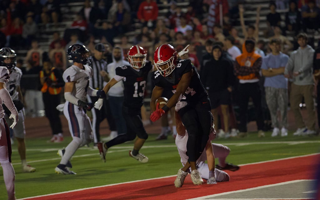 Brophy Prep football eyes state title, but first must top Mountain View in 6A semifinals