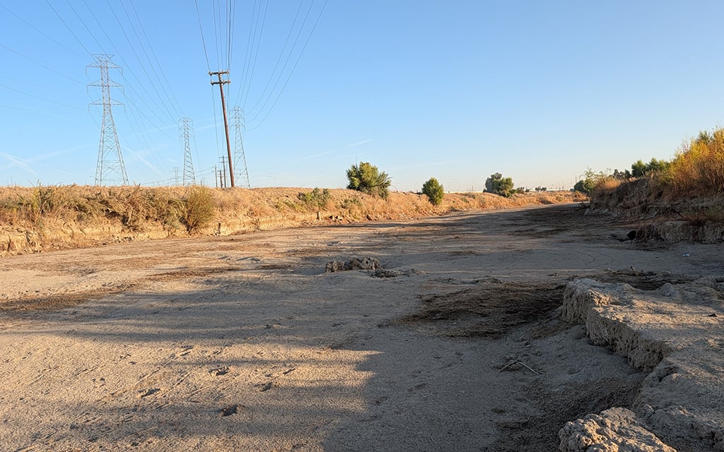 Bakersfield lawsuit continues as Kern River water management that left fish dead comes under fire