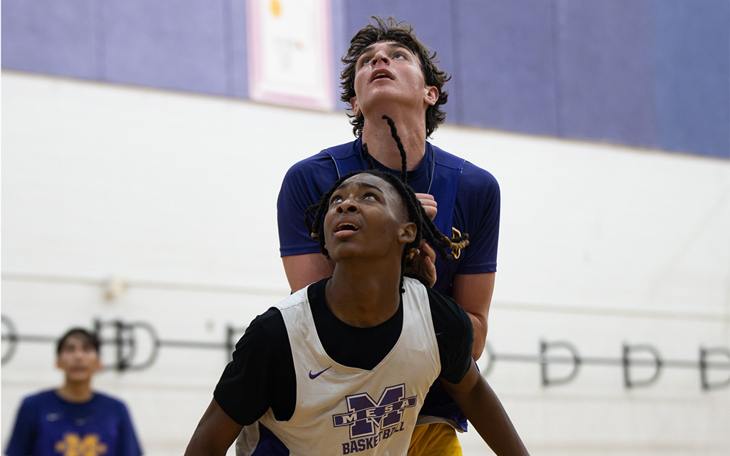 Middle school with collegiate offers? Arizona high school basketball underclassmen and coaches reveal early recruiting realities