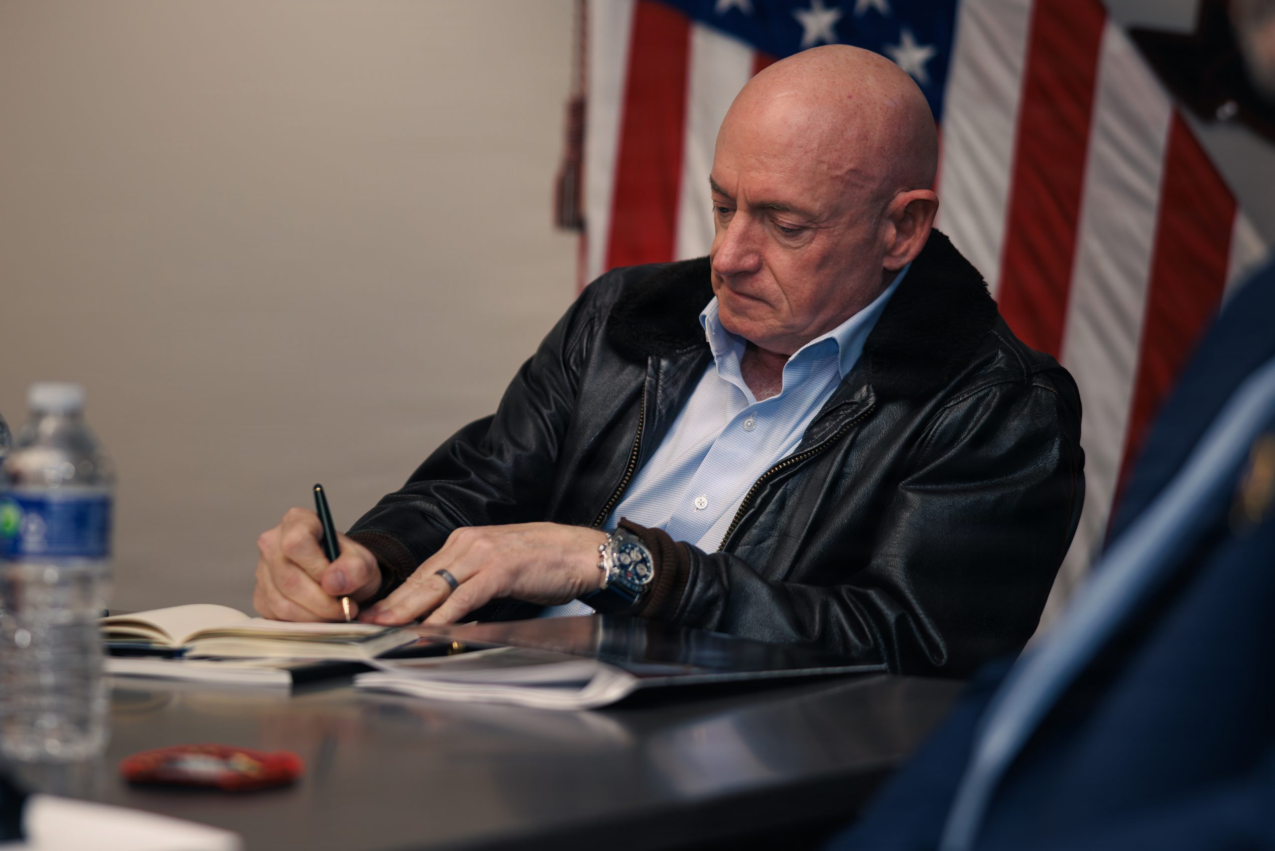 Kelly, back from Ukraine, warns that US weapons shortage hampers war with Russia